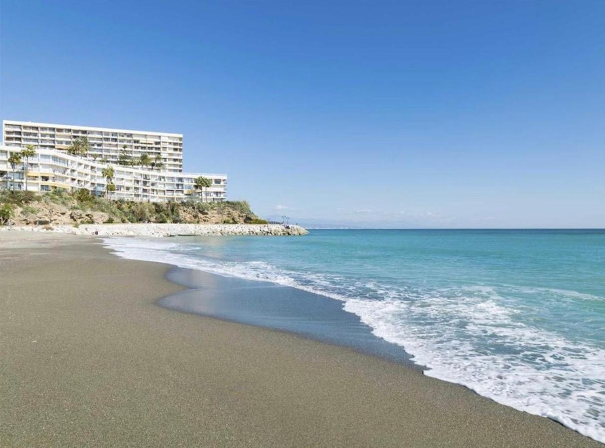 Apartamento Lujoso duplex a 7 min. a pie de la playa Torremolinos Exterior foto