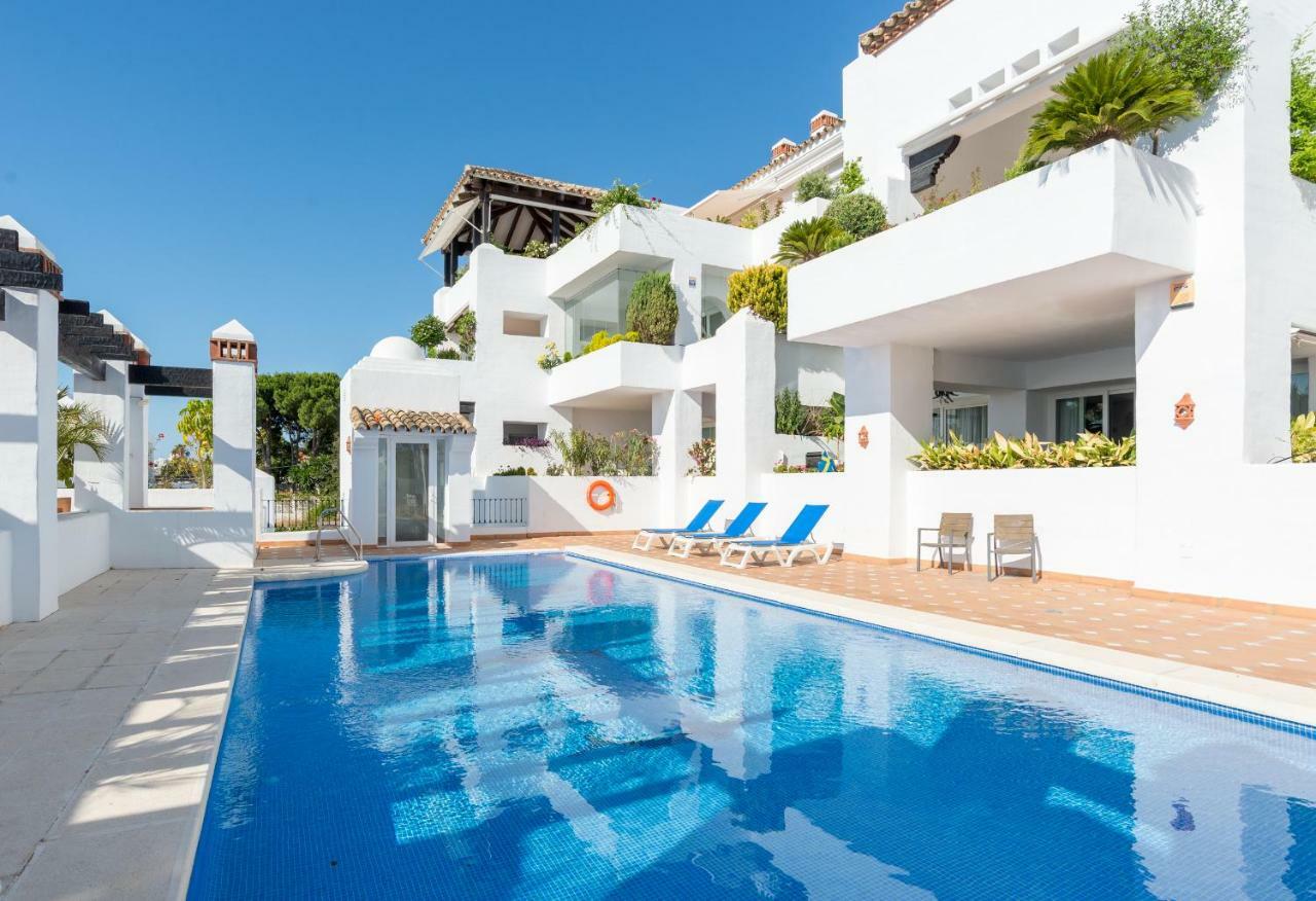Apartamento Lujoso duplex a 7 min. a pie de la playa Torremolinos Exterior foto