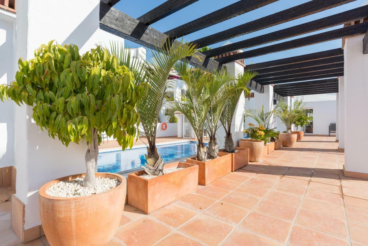 Apartamento Lujoso duplex a 7 min. a pie de la playa Torremolinos Exterior foto