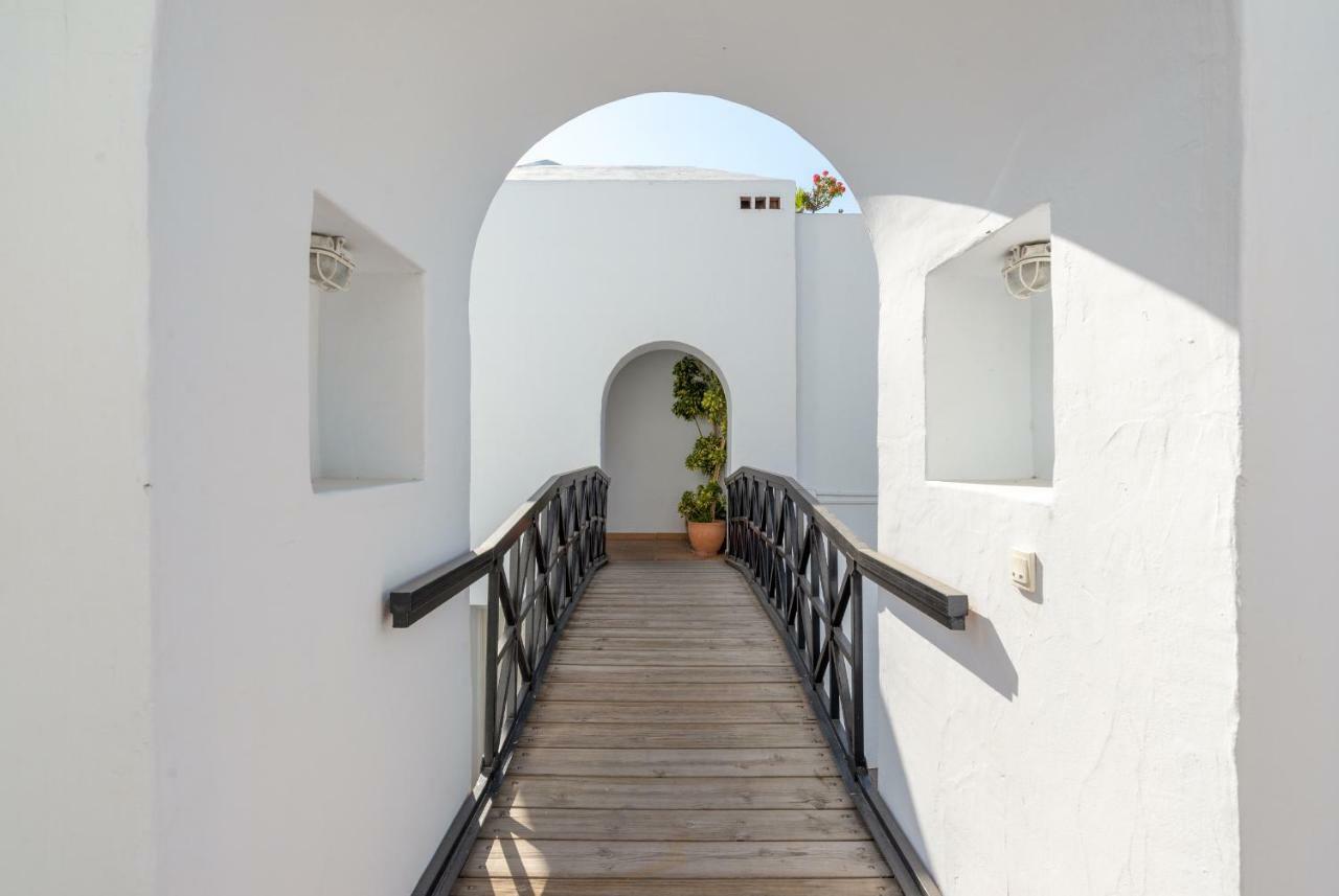 Apartamento Lujoso duplex a 7 min. a pie de la playa Torremolinos Exterior foto