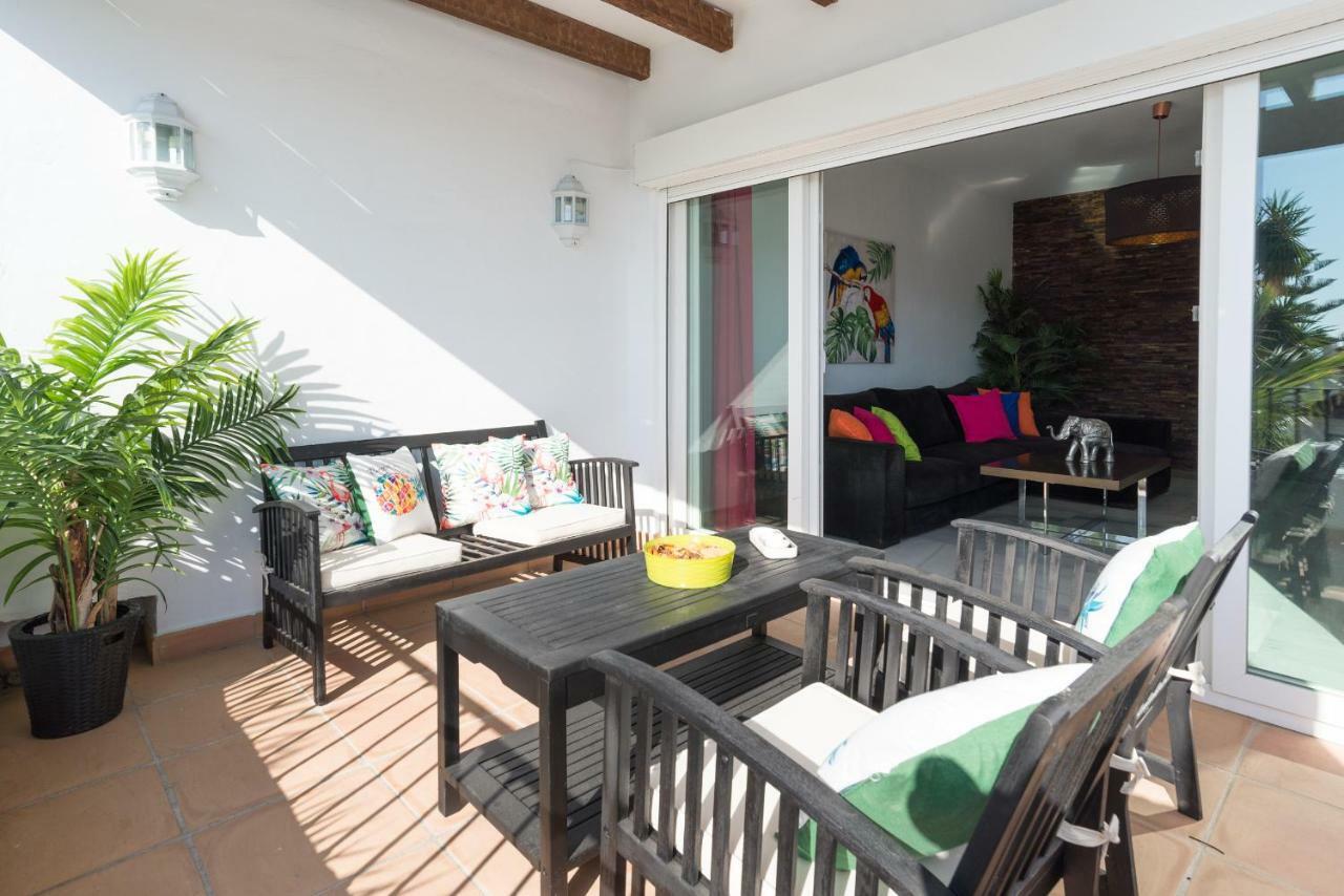 Apartamento Lujoso duplex a 7 min. a pie de la playa Torremolinos Exterior foto