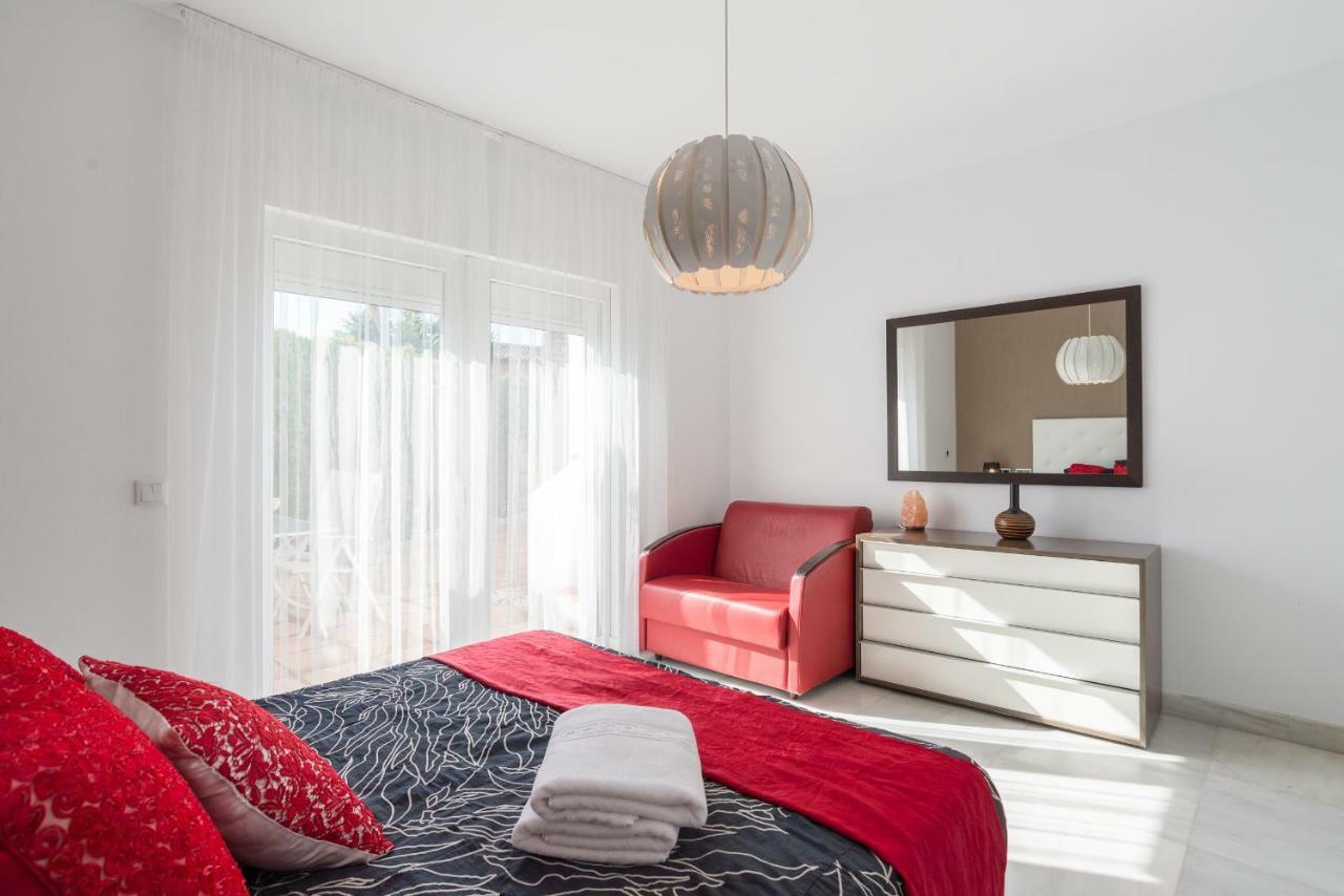 Apartamento Lujoso duplex a 7 min. a pie de la playa Torremolinos Exterior foto