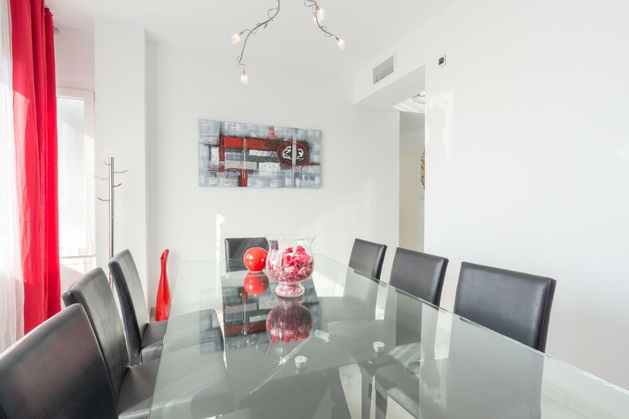 Apartamento Lujoso duplex a 7 min. a pie de la playa Torremolinos Exterior foto