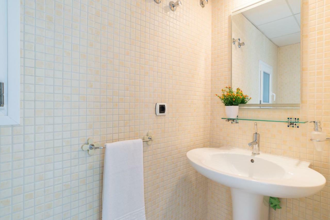 Apartamento Lujoso duplex a 7 min. a pie de la playa Torremolinos Exterior foto